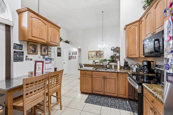 Brighton Lakes, 10933 Stafford Cir S, Boynton Beach, Florida 33436, image 2