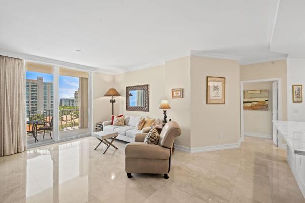 Highland Beach Club, 3606 S Ocean Blvd #1004, Highland Beach, Florida 33487, image 2