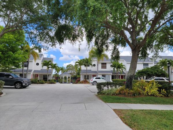 Casa Sul Lago, 12574 Westhampton Cir #I, Wellington, Florida 33414, image 3
