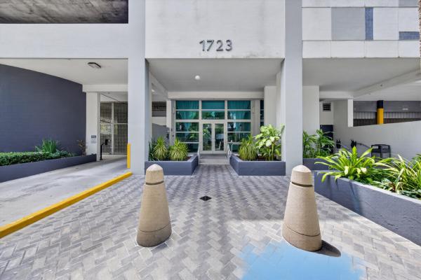 Brickell View West, 1723 SW 2nd Ave #909, Miami, Florida 33129, image 2