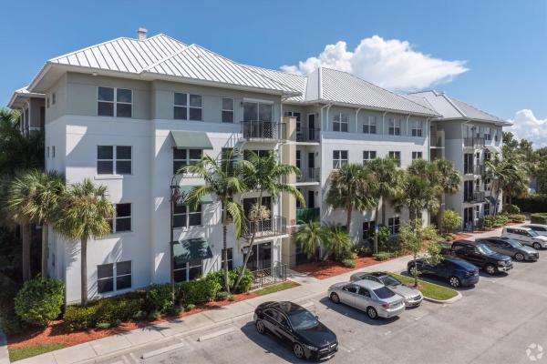 593 Malcolm Chandler Ln #102, West Palm Beach, Florida 33401, image 2