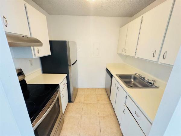 1068 N Benoist Farms Rd #302, West Palm Beach, Florida 33411, image 1