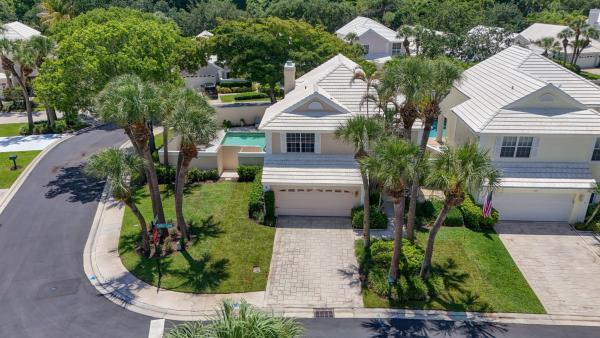 Barclay Club, 33 Selby Ln, Palm Beach Gardens, Florida 33418, image 3