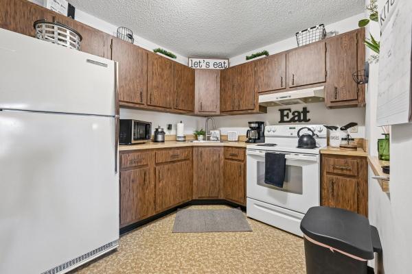 5901 Whispering Pine Way #C-2, Greenacres, Florida 33463, image 3