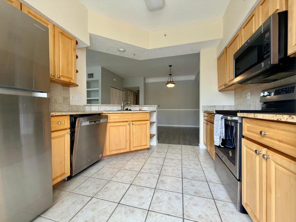 Tierra Verde At Delray Beach, 2010 Alta Meadows Ln #209, Delray Beach, Florida 33444, image 3