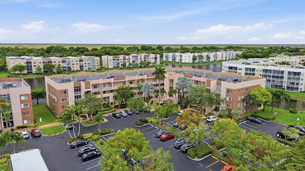 Granville, 7649 E Granville Dr #301, Tamarac, Florida 33321, image 3