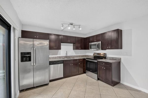 Springdale, 744 Springdale Cir, Palm Springs, Florida 33461, image 2