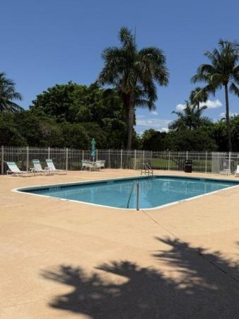 Fairview Pointe At Palm-Aire, 692 W Palm Aire Dr, Pompano Beach, Florida 33069, image 1