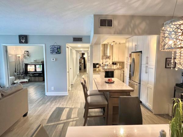 The Palm Club, 1104 Green Pine Blvd #G1, West Palm Beach, Florida 33409, image 2