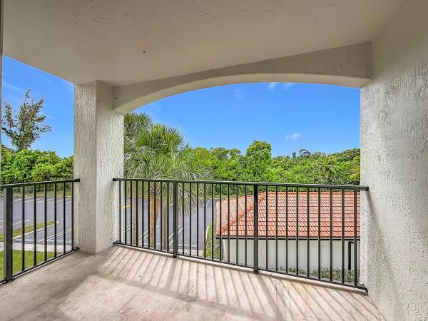 Mirabella Villas, 1119 Villa Ln, Boynton Beach, Florida 33435, image 2