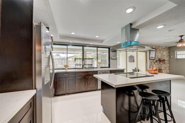 Sunrise Golf Village, 7211 NW 21st St, Sunrise, Florida 33313, image 3