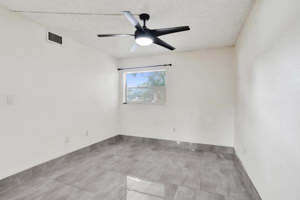 Sands Point, 8301 Sands Point Blvd #102S, Tamarac, Florida 33321, image 2