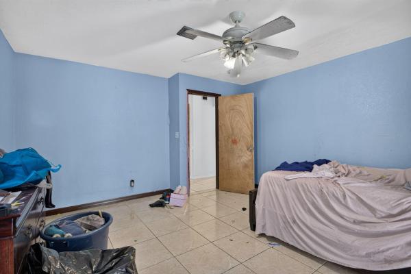 Oriole Estates, 4390 NW 35th Ave, Lauderdale Lakes, Florida 33309, image 2