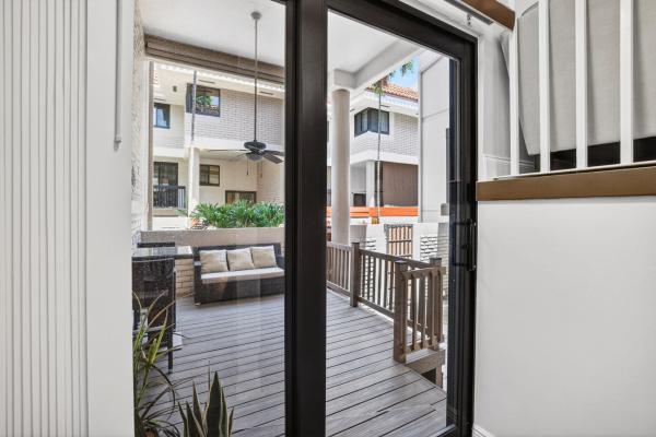 Victoria Park Place, 1401 NE 9th St #10, Fort Lauderdale, Florida 33304, image 2