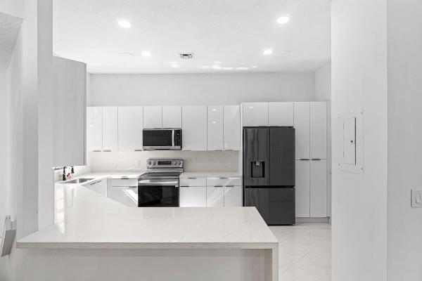 5171 Europa Dr #G, Boynton Beach, Florida 33437, image 2