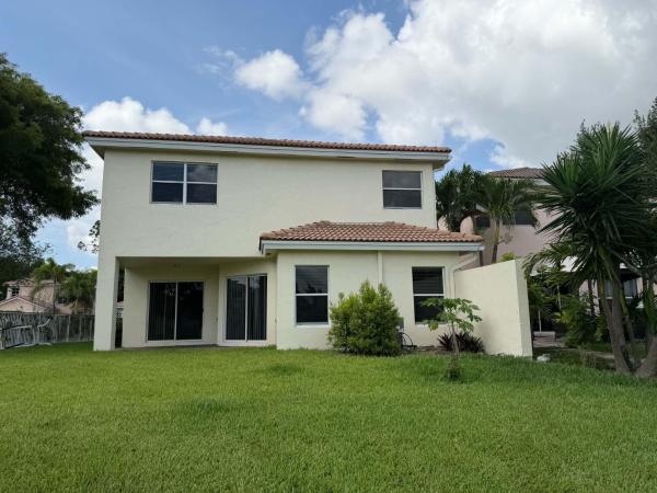 Independence Point, 6355 Adriatic Way, West Palm Beach, Florida 33413, image 2