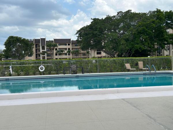140 Lake Nancy Ln #115, West Palm Beach, Florida 33411, image 3