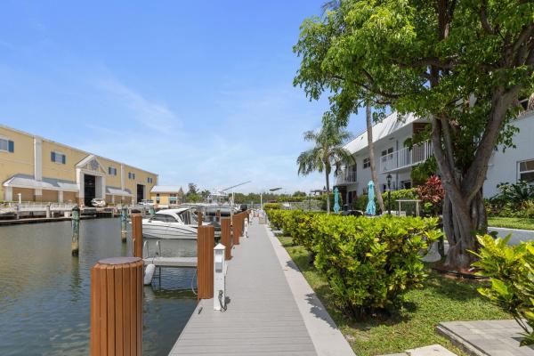 Villa Rio, 2400 NE 16th St #104, Pompano Beach, Florida 33062, image 2