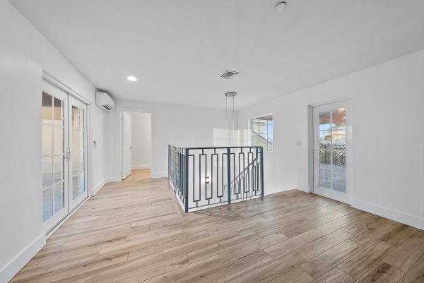 Bella Villaggio, 3770 County Line Rd #C1, Tequesta, Florida 33469, image 2