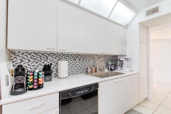 20185 E Country Club Dr #2006, Aventura, Florida 33180, image 3