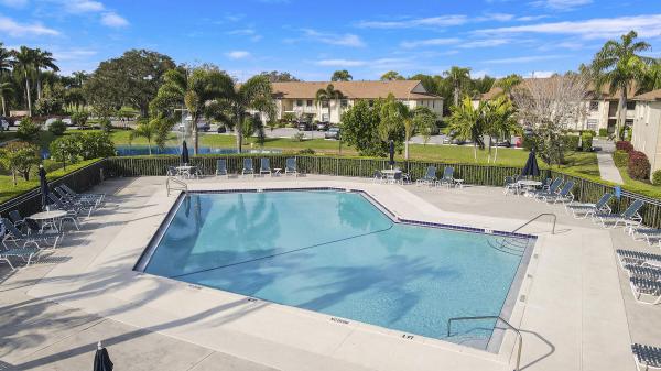Pine Crest At Indian Creek, 1001 Pinecrest Cir #C, Jupiter, Florida 33458, image 2