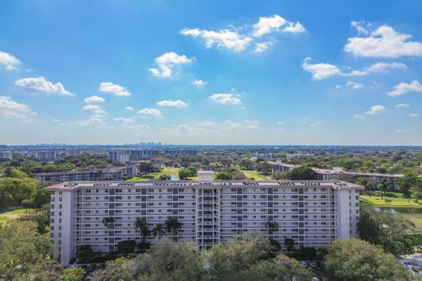 Oaks Way At Palm-Aire, 3520 Oaks Way #110, Pompano Beach, Florida 33069, image 1