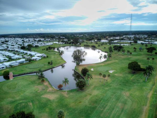 Leisureville Lake, 1118 Lake Ter #204, Boynton Beach, Florida 33426, image 2