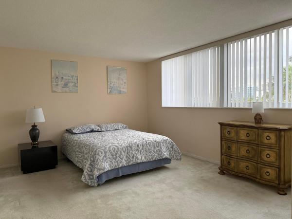 The Britannia, 524 Orton Ave #403, Fort Lauderdale, Florida 33304, image 3