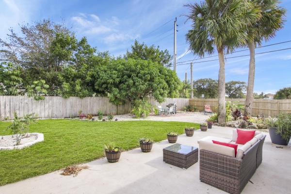 19185 SE Homewood Ave, Jupiter, Florida 33469, image 1