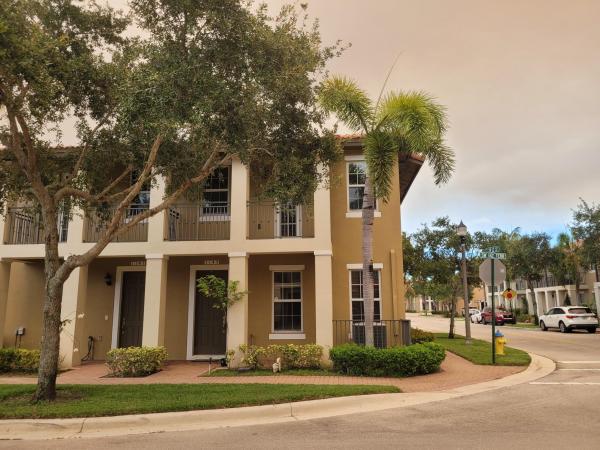 Meadow Pines, 1145 SW 147th Ter, Pembroke Pines, Florida 33027, image 2