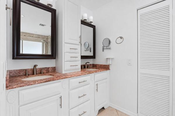 Huntington Woods, 117 Sherwood Dr, Royal Palm Beach, Florida 33411, image 3