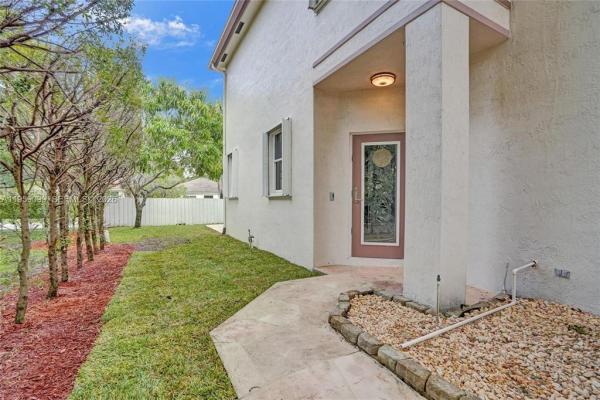 218 NW 75th Ter, Plantation, Florida 33317, image 2