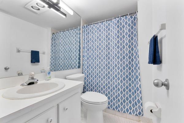 Poinciana Place Of Pine Island Ridge, 9450 Poinciana Pl #211, Davie, Florida 33324, image 1