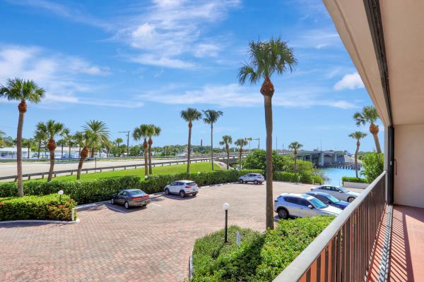 Ocean Villas, 225 Beach Rd #204, Tequesta, Florida 33469, image 2