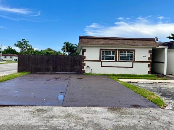 Vista Verde, 3930 NW 207th Street Rd, Miami Gardens, Florida 33055, image 1
