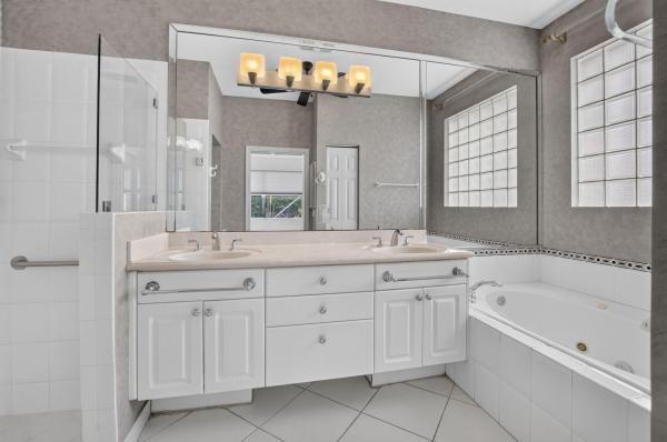 Vizcaya, 15562 Fiorenza Cir, Delray Beach, Florida 33446, image 2