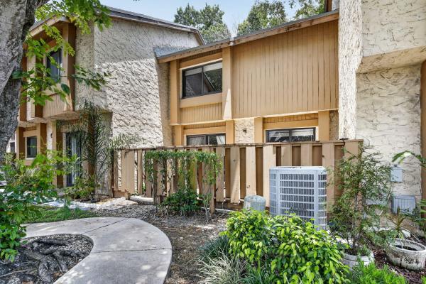 Wimbledon At Jacaranda, 124 Wimbledon Lake Dr, Plantation, Florida 33324, image 2