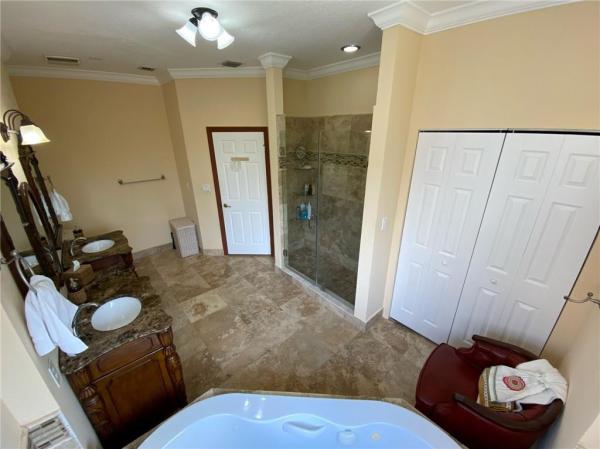 10747 NW 70th Ter, Doral, Florida 33178, image 3