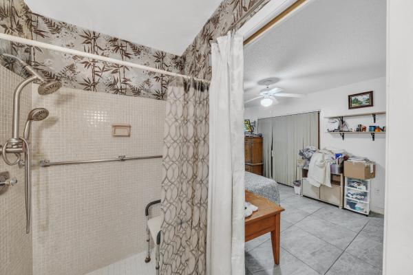 Fernley 2 At Cresthaven Townhomes, 5775 W Fernley Dr Dr #76, West Palm Beach, Florida 33415, image 3