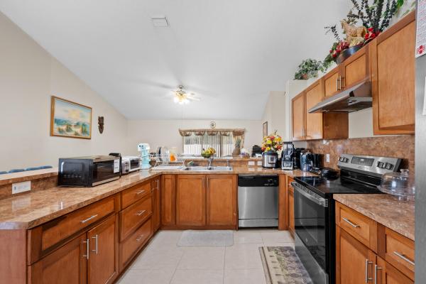 Spring Valley, 16146 NW 14th Ct, Pembroke Pines, Florida 33028, image 3