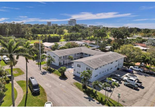 Hollywood Country Club, 930 N 14th Ct, Hollywood, Florida 33020, image 2
