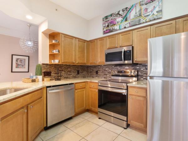 Fiore At The Gardens, 9309 Myrtlewood Cir W, Palm Beach Gardens, Florida 33418, image 2