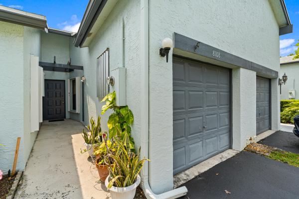 Spring Lake Villas, 8108 NW 100th Ln, Tamarac, Florida 33321, image 1
