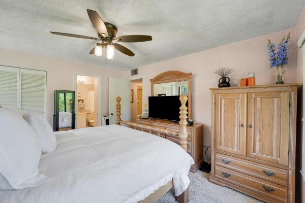 Dunbar Woods, 1109 Duncan Cir #203, Palm Beach Gardens, Florida 33418, image 1
