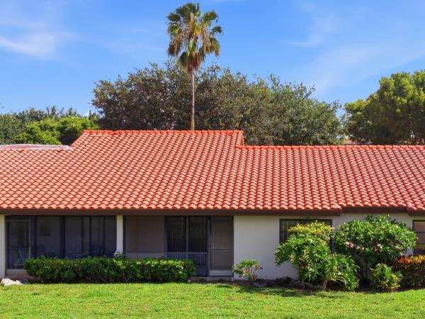 Huntington Pointe, 6200 Kings Gate Cir, Delray Beach, Florida 33484, image 2