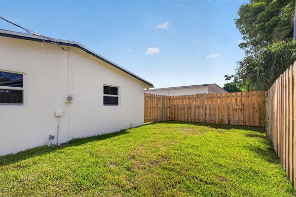 Inlet City, 665 W 7th St, Riviera Beach, Florida 33404, image 1