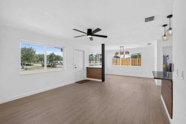Inlet City, 665 W 7th St, Riviera Beach, Florida 33404, image 3