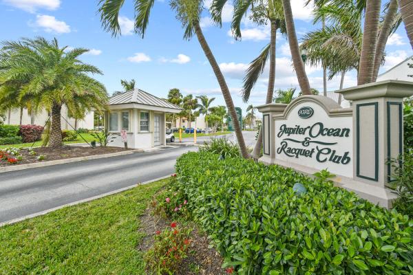 Poolside Villas At Jupiter Ocean & Racquet Club, 1605 S Us Highway 1 #M2-214, Jupiter, Florida 33477, image 1