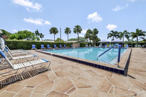 Westwood Gardens, 5385 Eagle Lake Dr, Palm Beach Gardens, Florida 33418, image 1