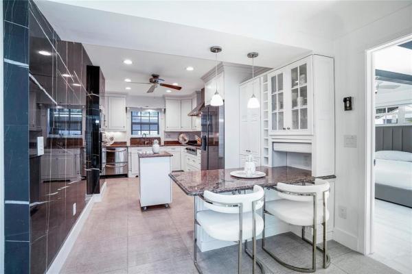 Harbour Heights, 1940 Harbourview Dr, Fort Lauderdale, Florida 33316, image 3
